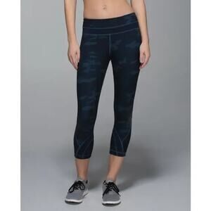 Lululemon Mid Rise Run Inspire Crop Camo Leggings Blue 8